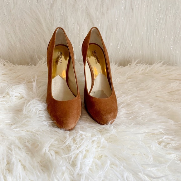 Michael Kors brown suede pumps sz 8.5 4” - Picture 3 of 7
